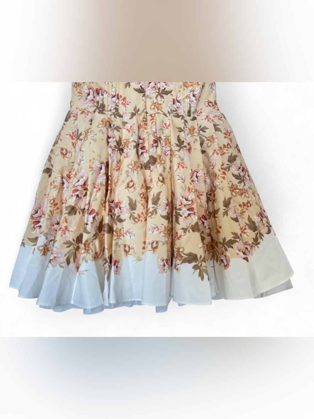 House of CB Imani Floral Print Pleated Mini Dress Sunbleached Women’s - Medium - Picture 6 of 11